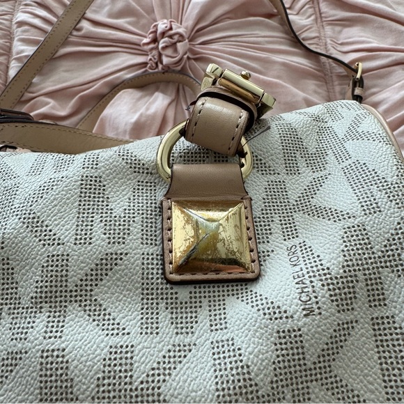 Michael Kors Grayson White/Cream Classic Monogram Speedy Satchel/Crossbody Purse - Picture 10 of 11
